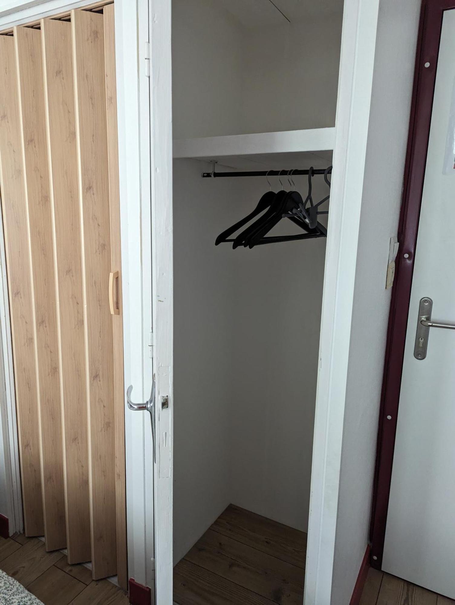 Auberge Des Pins Aubenas Eksteriør billede