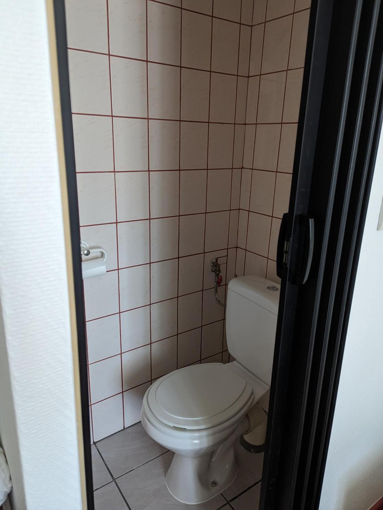 Auberge Des Pins Aubenas Eksteriør billede